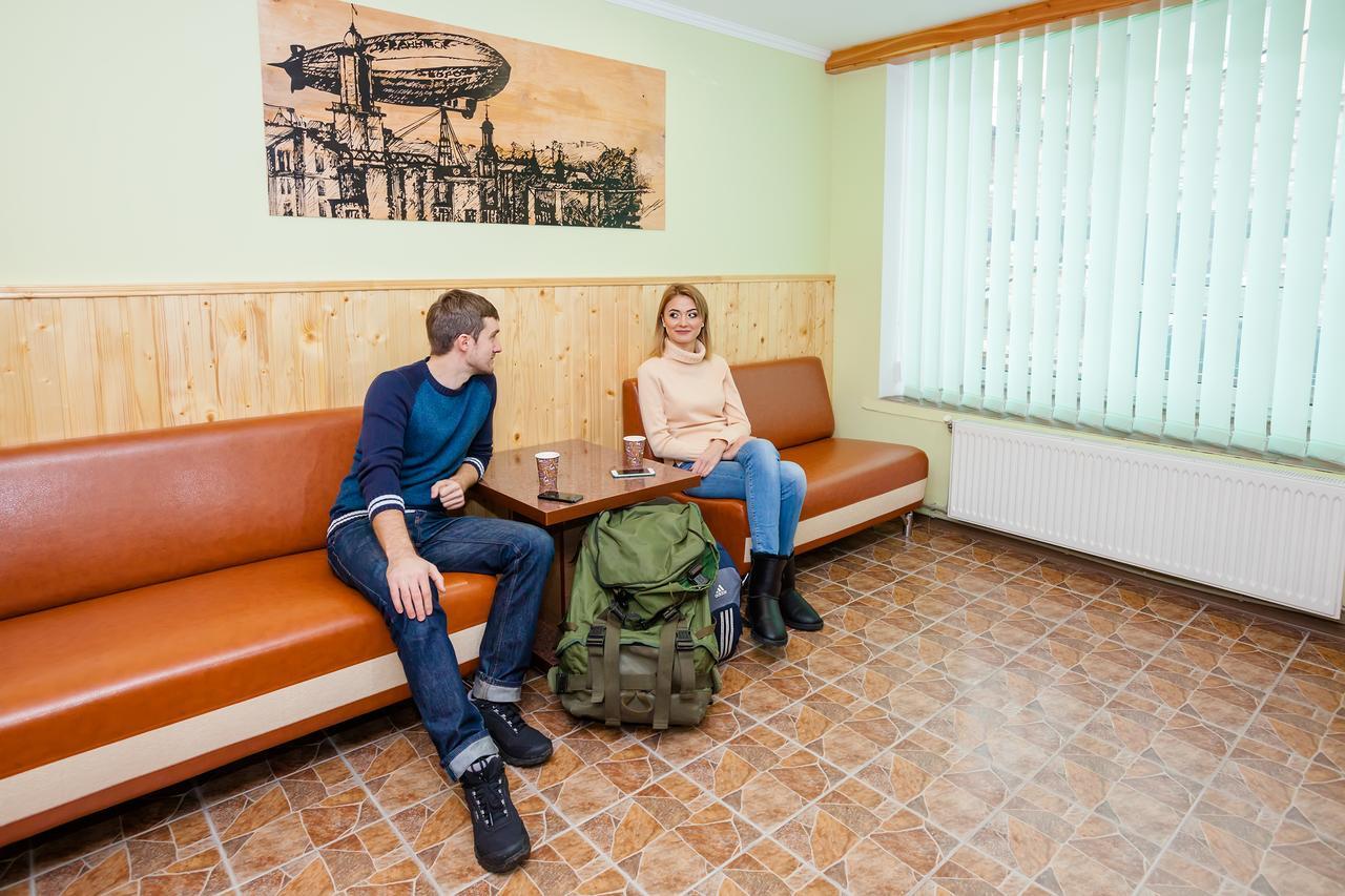 Tsentralnyi Hostel Ivano-Frankivsk Extérieur photo